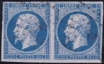 n°14A en paire, le timbre de droite avec grosse tâche blanche